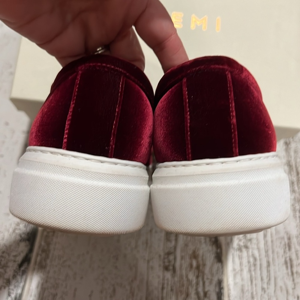 M. Gemi Sofia Velvet Sneaker - Picture 4 of 9